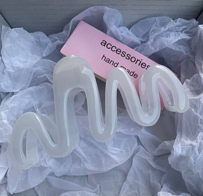 Jelly Wave Hair Claw