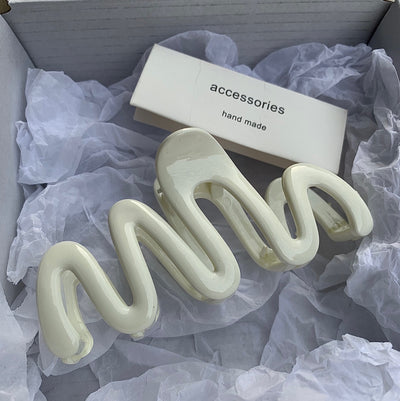Jelly Wave Hair Claw