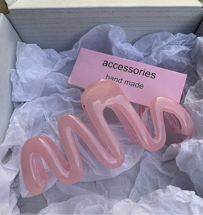 Jelly Wave Hair Claw